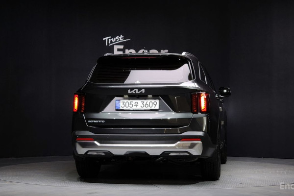 2025 Kia Sorento с пробегом 3 367 км