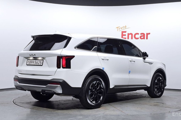 2024 Kia Sorento с пробегом 24 990 км