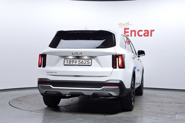 2024 Kia Sorento с пробегом 24 990 км