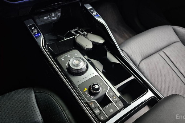 2025 Kia Sorento с пробегом 5 175 км