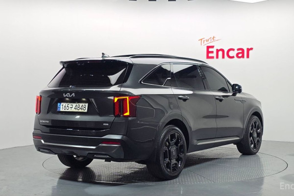 2023 Kia Sorento с пробегом 73 402 км