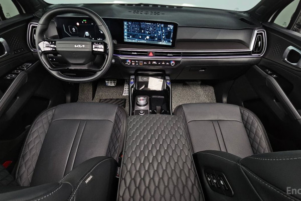 2025 Kia Sorento с пробегом 6 724 км