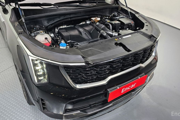 2023 Kia Sorento с пробегом 25 819 км