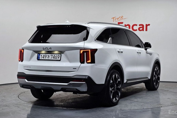 2023 Kia Sorento с пробегом 16 171 км