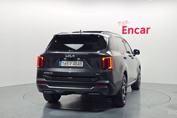 2023 Kia Sorento с пробегом 73 402 км