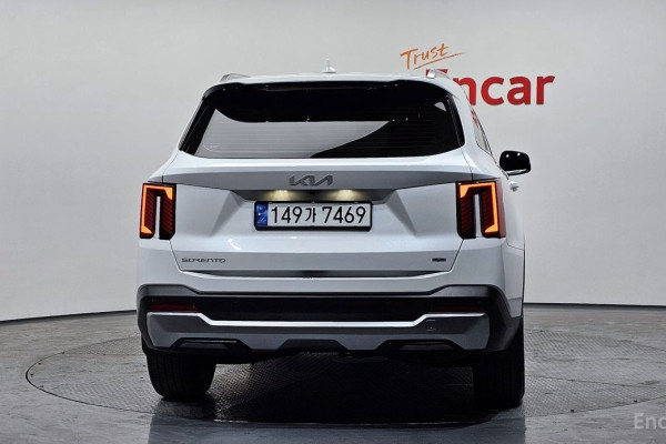 2023 Kia Sorento с пробегом 16 171 км