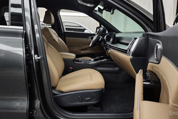 2025 Kia Sorento с пробегом 3 367 км