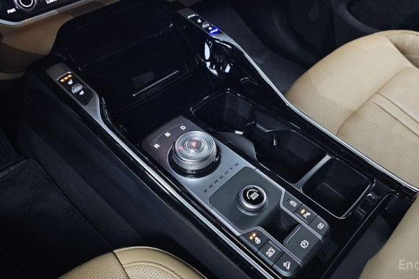 2024 Kia Sorento с пробегом 24 990 км