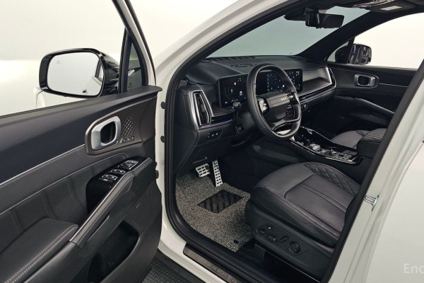2025 Kia Sorento с пробегом 6 724 км
