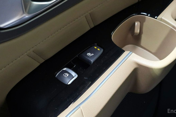 2023 Kia Sorento с пробегом 31 586 км