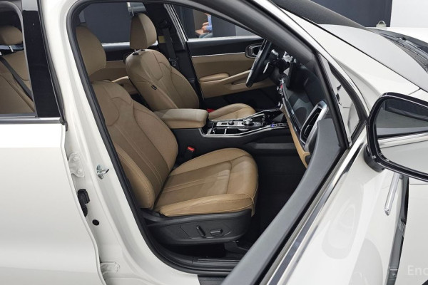 2024 Kia Sorento с пробегом 24 990 км