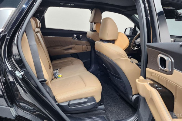 2024 Kia Sorento с пробегом 31 536 км