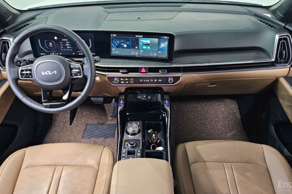 2023 Kia Sorento с пробегом 16 171 км