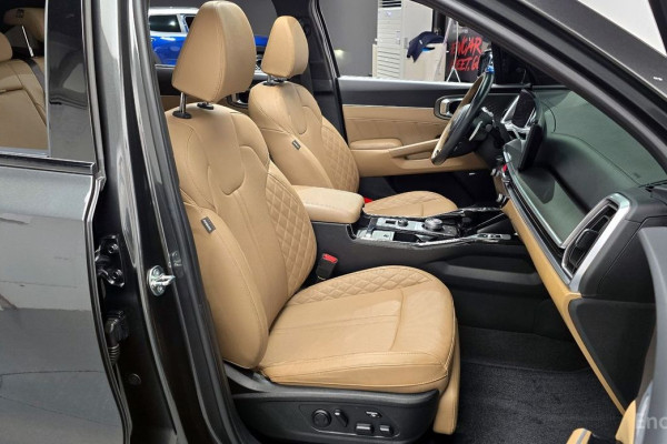 2023 Kia Sorento с пробегом 73 402 км