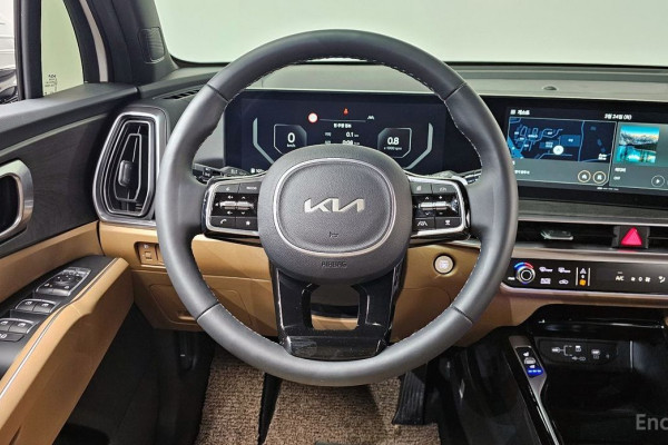 2023 Kia Sorento с пробегом 16 171 км