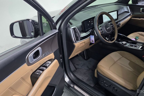 2024 Kia Sorento с пробегом 23 427 км