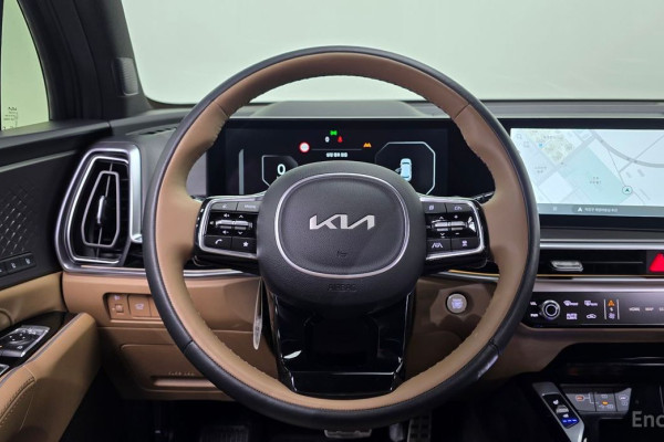 2024 Kia Sorento с пробегом 23 427 км