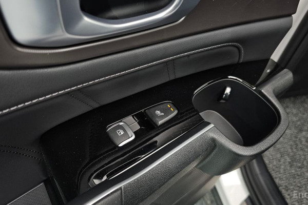 2025 Kia Sorento с пробегом 6 724 км