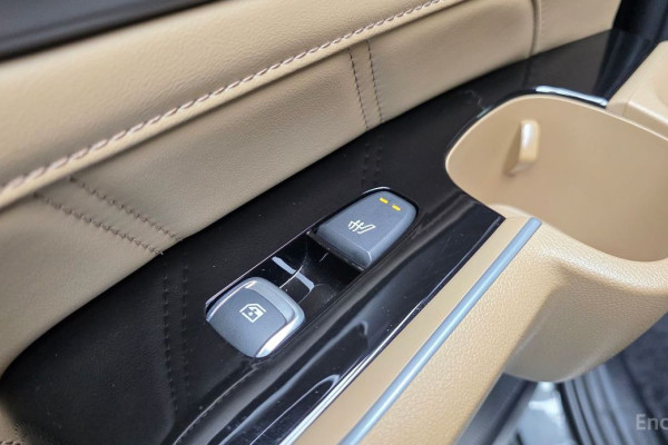 2024 Kia Sorento с пробегом 23 427 км