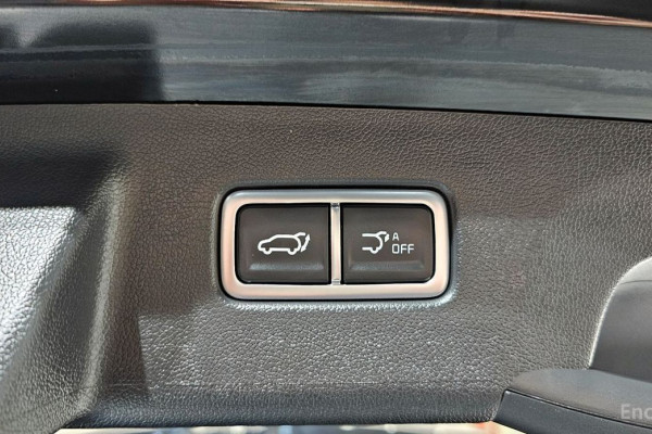 2023 Kia Sorento с пробегом 25 819 км