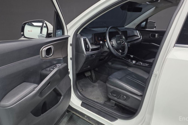 2023 Kia Sorento с пробегом 45 319 км