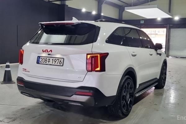 2024 Kia Sorento с пробегом 23 163 км