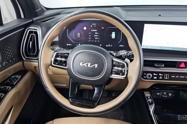 2025 Kia Sorento с пробегом 8 124 км