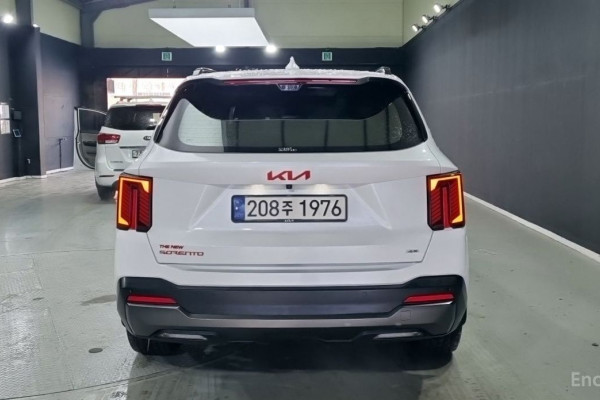 2024 Kia Sorento с пробегом 23 163 км