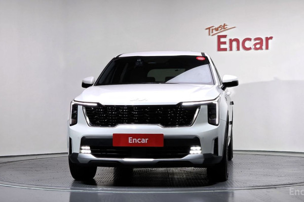 2024 Kia Sorento с пробегом 14 011 км