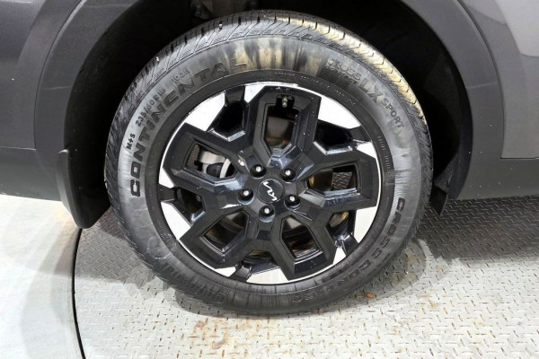 2023 Kia Sorento с пробегом 14 042 км