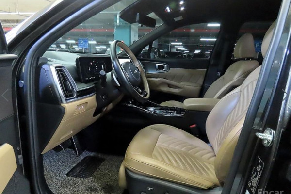 2024 Kia Sorento с пробегом 49 997 км