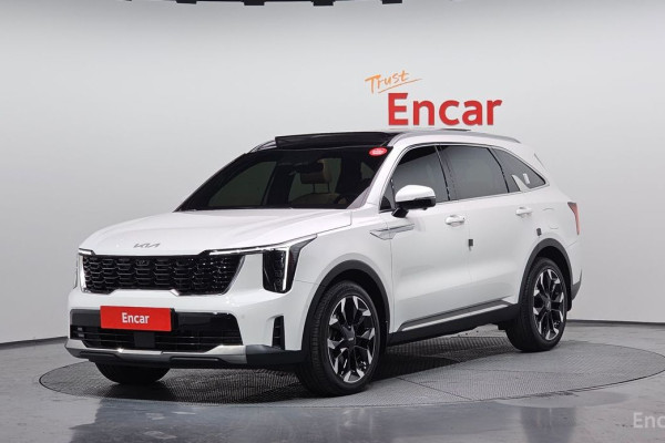 2023 Kia Sorento с пробегом 18 872 км