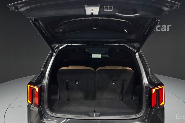 2023 Kia Sorento с пробегом 29 932 км