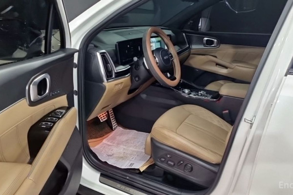 2024 Kia Sorento с пробегом 23 163 км