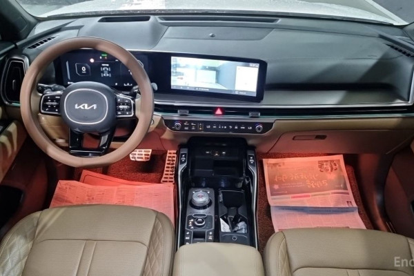 2024 Kia Sorento с пробегом 23 163 км