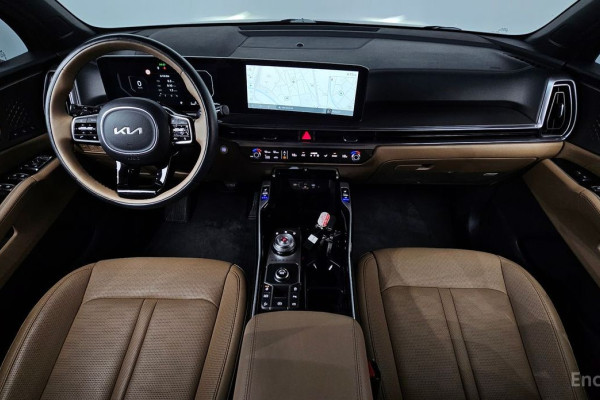 2024 Kia Sorento с пробегом 16 941 км