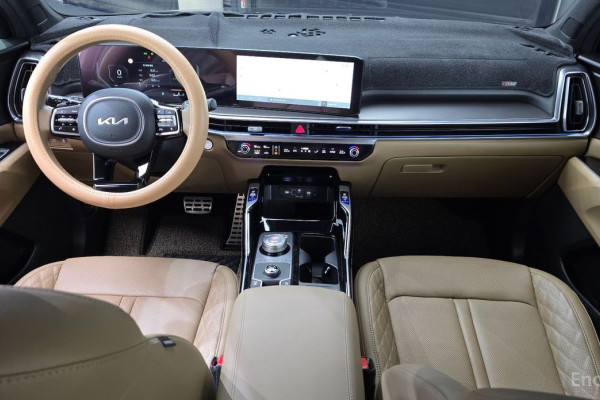 2024 Kia Sorento с пробегом 11 874 км