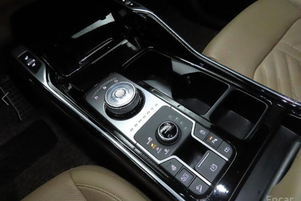 2024 Kia Sorento с пробегом 49 997 км