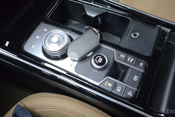 2024 Kia Sorento с пробегом 11 874 км