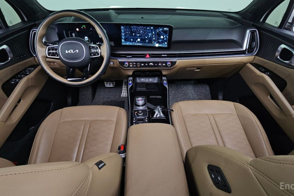 2023 Kia Sorento с пробегом 18 872 км