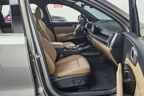 2024 Kia Sorento с пробегом 16 941 км