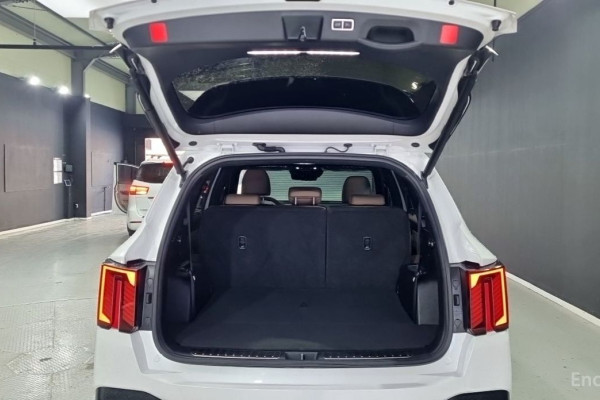 2024 Kia Sorento с пробегом 23 163 км