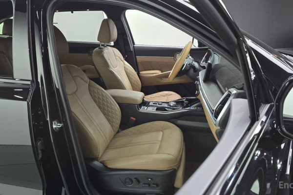 2024 Kia Sorento с пробегом 11 874 км