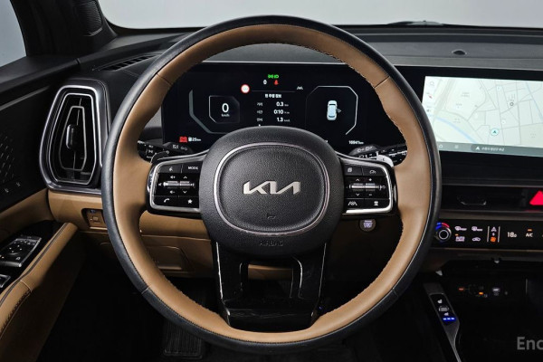 2024 Kia Sorento с пробегом 16 941 км