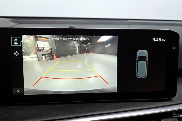 2023 Kia Sorento с пробегом 14 042 км