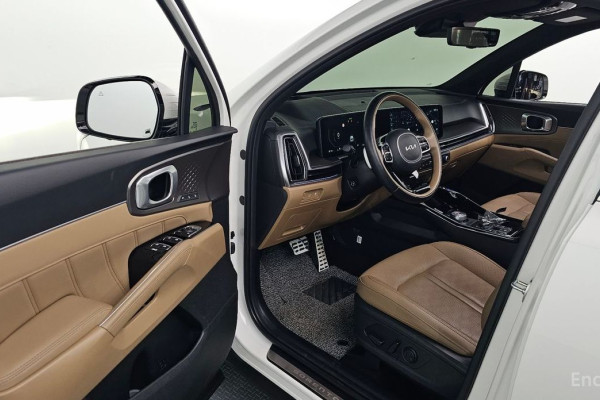 2023 Kia Sorento с пробегом 18 872 км