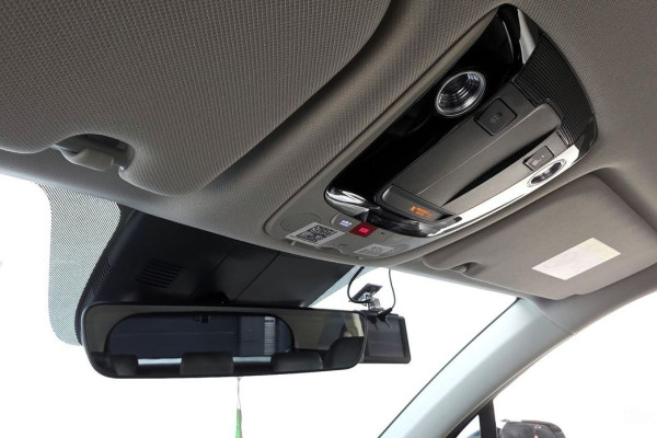 2023 Kia Sorento с пробегом 14 042 км