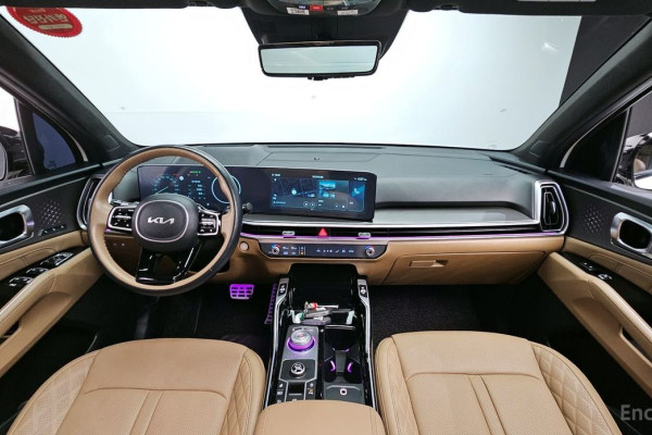 2023 Kia Sorento с пробегом 25 381 км