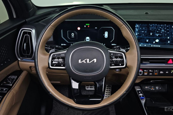 2023 Kia Sorento с пробегом 18 872 км