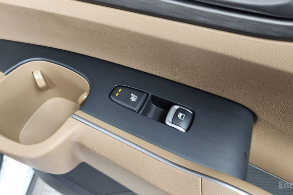 2024 Kia Sorento с пробегом 15 418 км